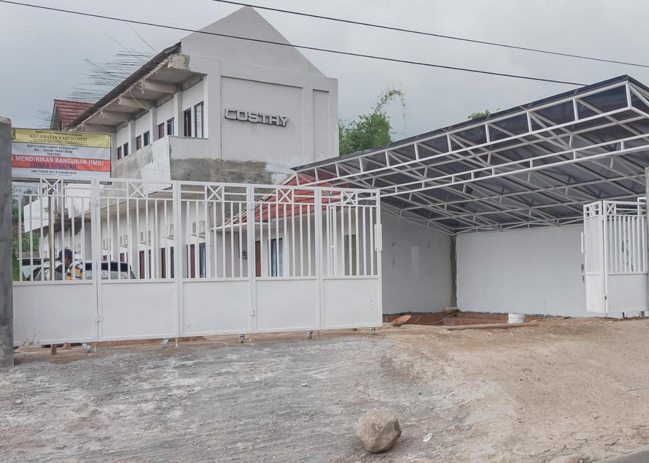 Hotel Reddoorz Syariah Near Wisata Situ Gunung Sukabumi à Kadudampit Extérieur photo